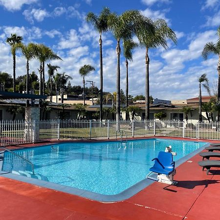 Fallbrook Country Inn Dış mekan fotoğraf