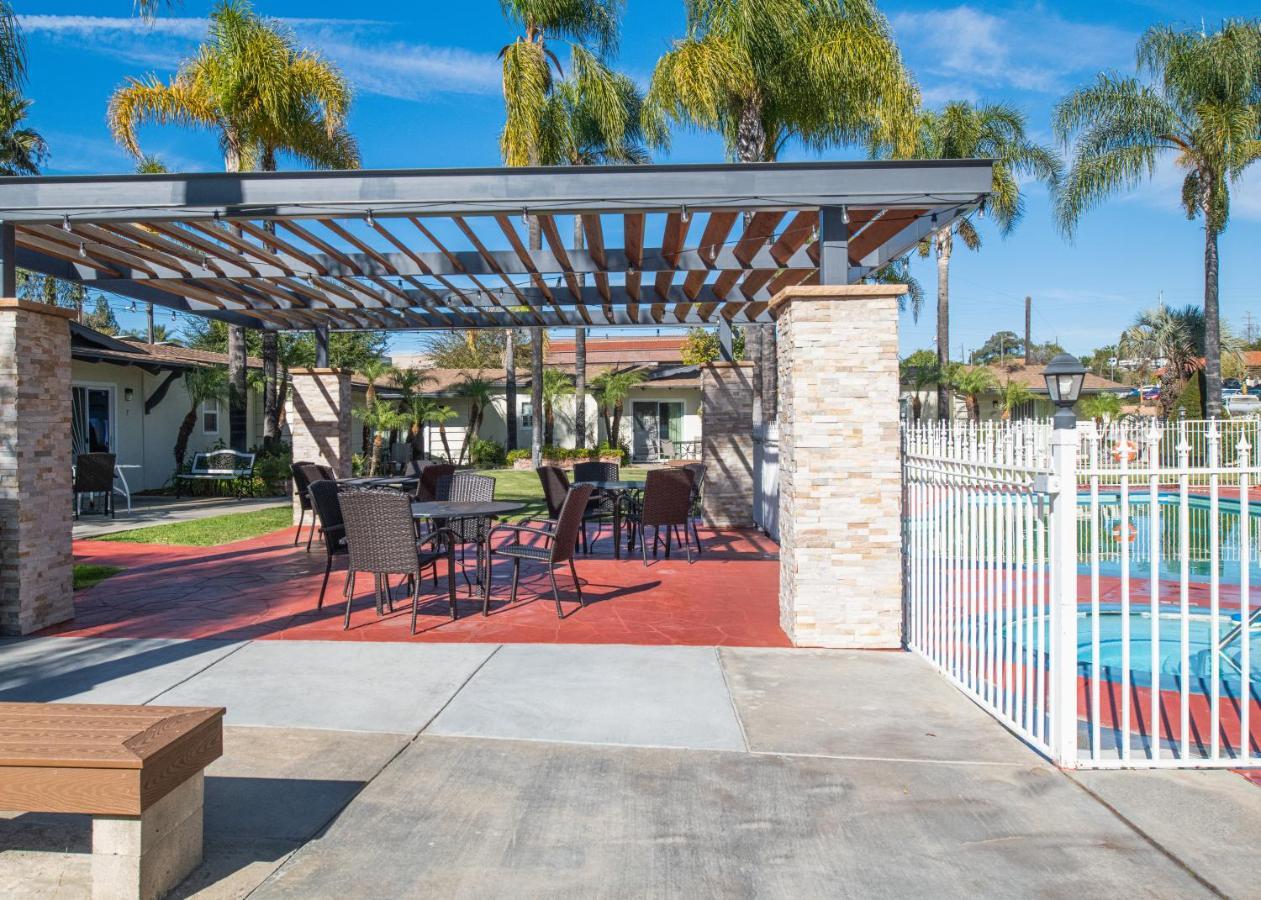 Fallbrook Country Inn Dış mekan fotoğraf