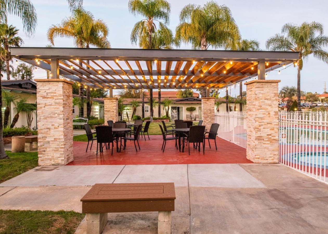 Fallbrook Country Inn Dış mekan fotoğraf