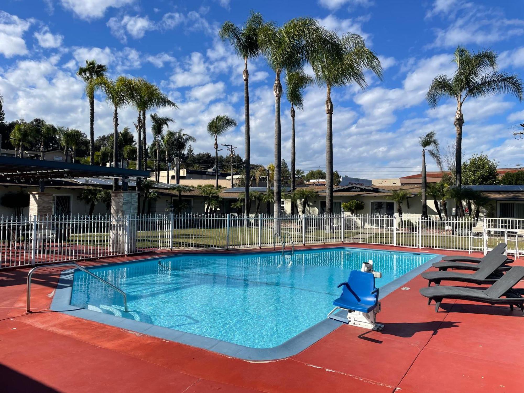 Fallbrook Country Inn Dış mekan fotoğraf